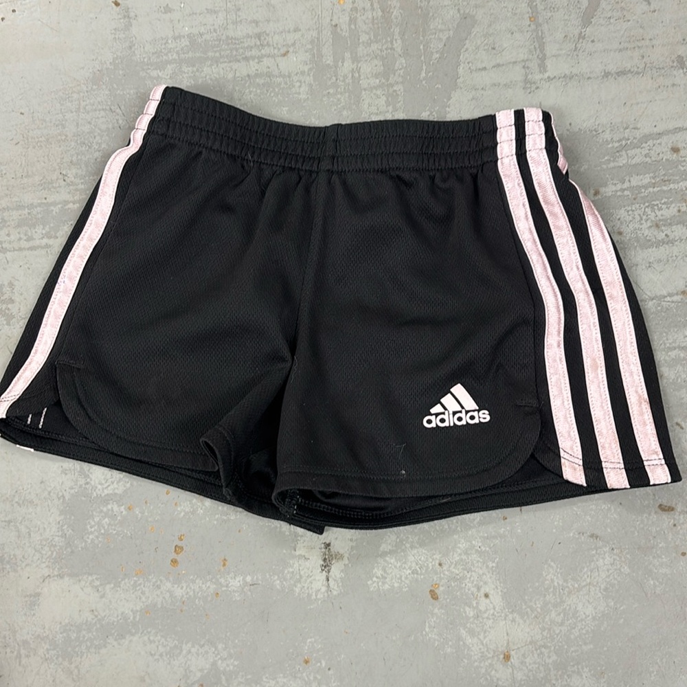 Girls size 5 shorts